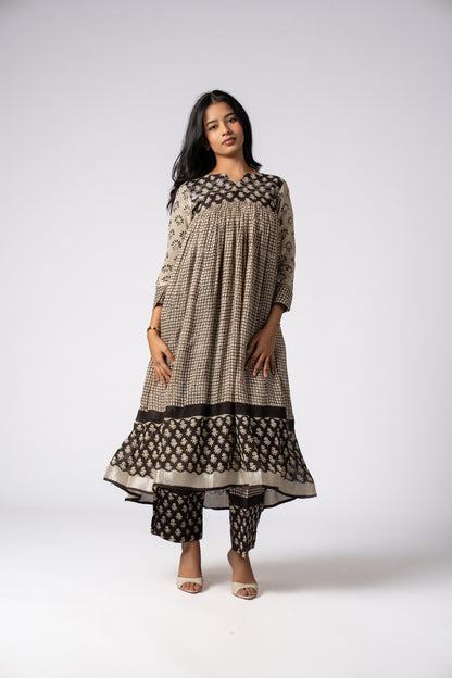 Mehrab Kediya Pant Kurta Set