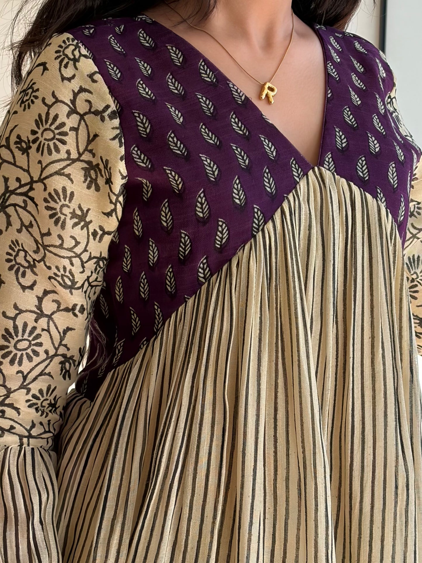 Neelika Noir Linen Set