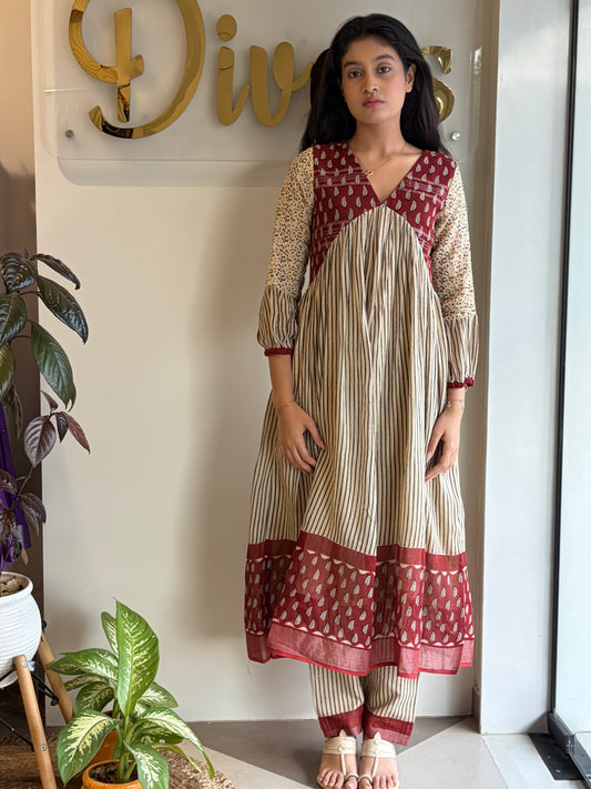 Rakta Noir Linen Ensemble