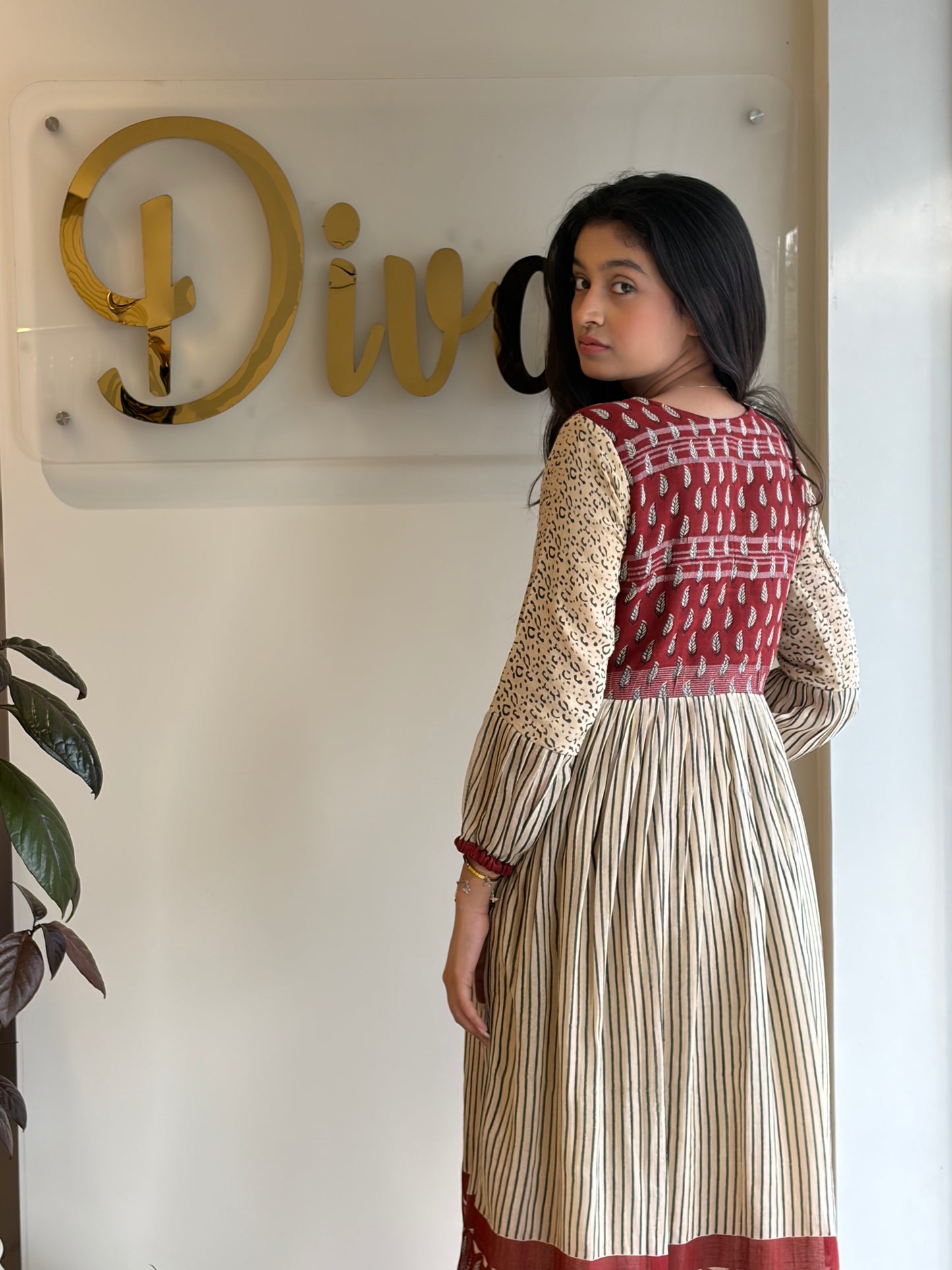 Rakta Noir Linen Ensemble