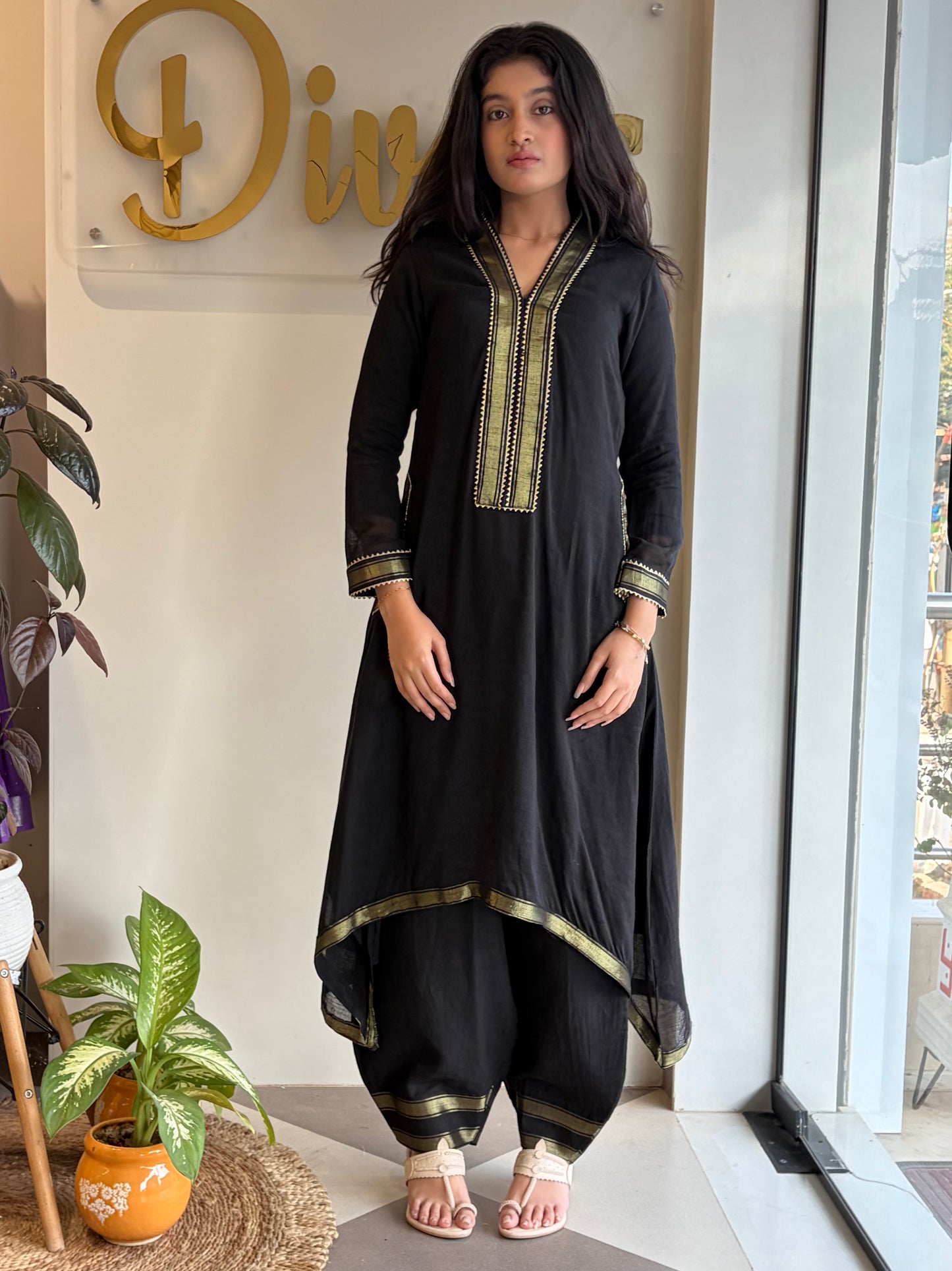 Swarna Noir Dhoti Linen Set