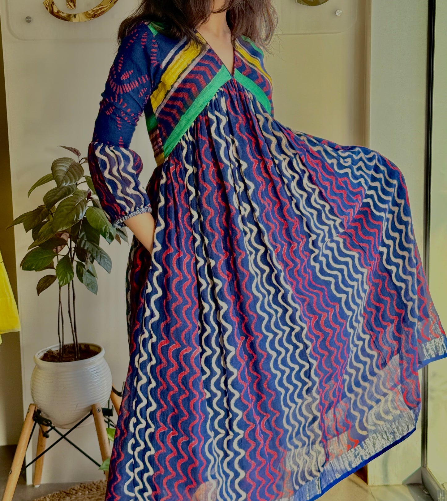 Aarohan – Curved Stripes Linen Kurta Set