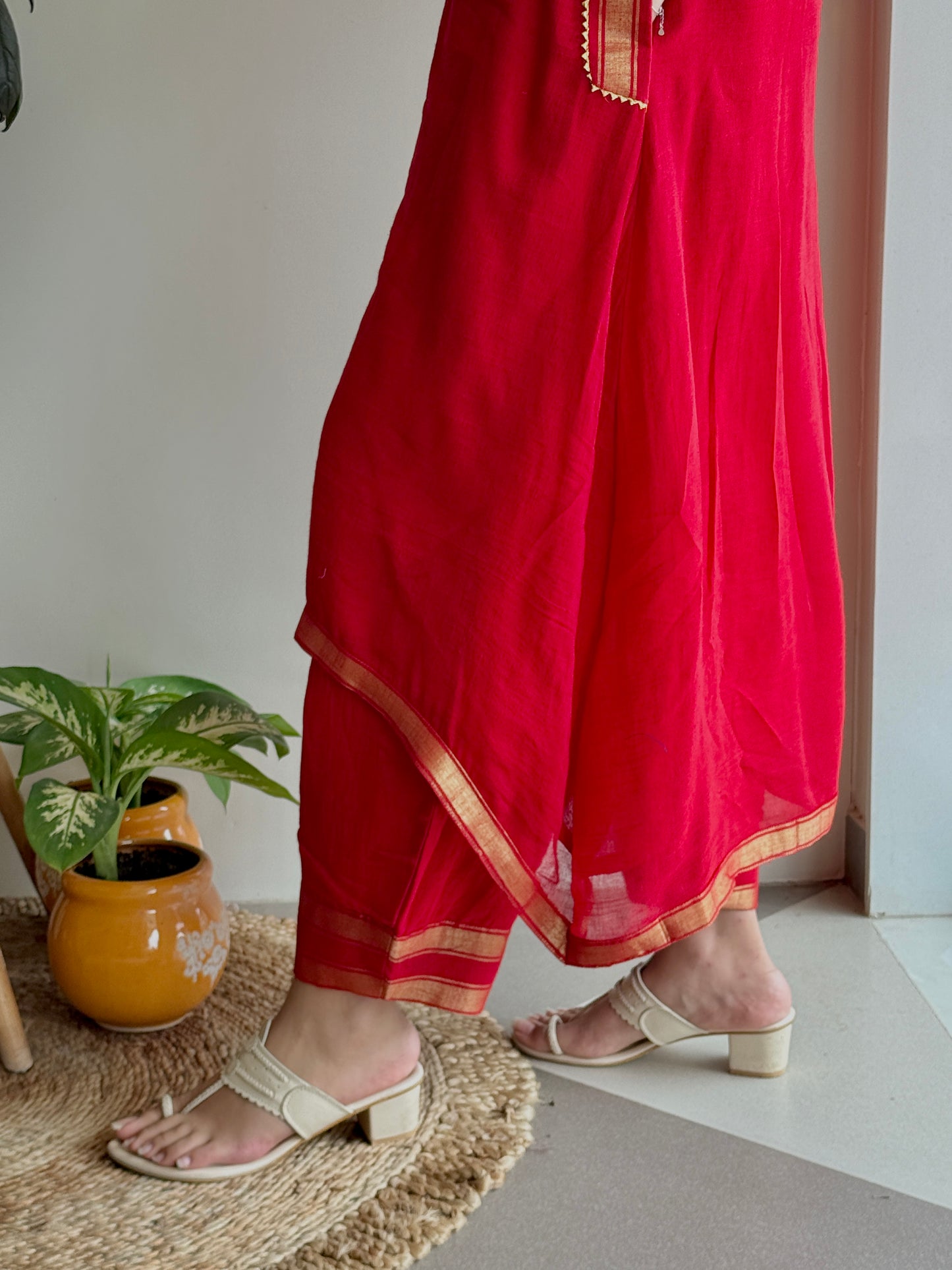 Ruhani – Pure Linen Dhoti Pant & Kurta Set